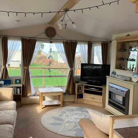 Cosy Caravan Sunbeach Llwyngwril Exterior photo