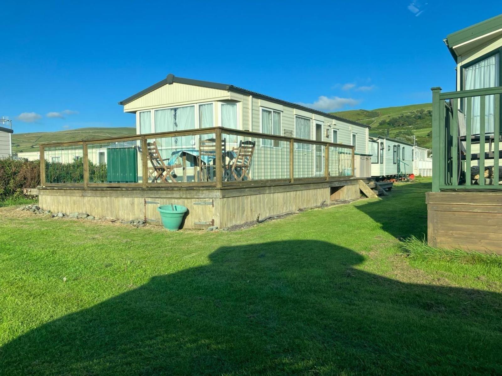 Cosy Caravan Sunbeach Llwyngwril Exterior photo