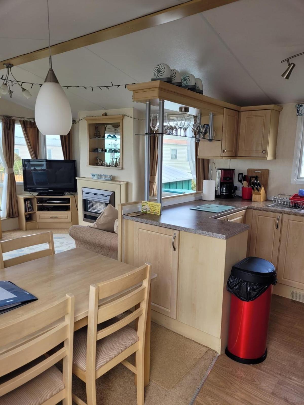 Cosy Caravan Sunbeach Llwyngwril Exterior photo